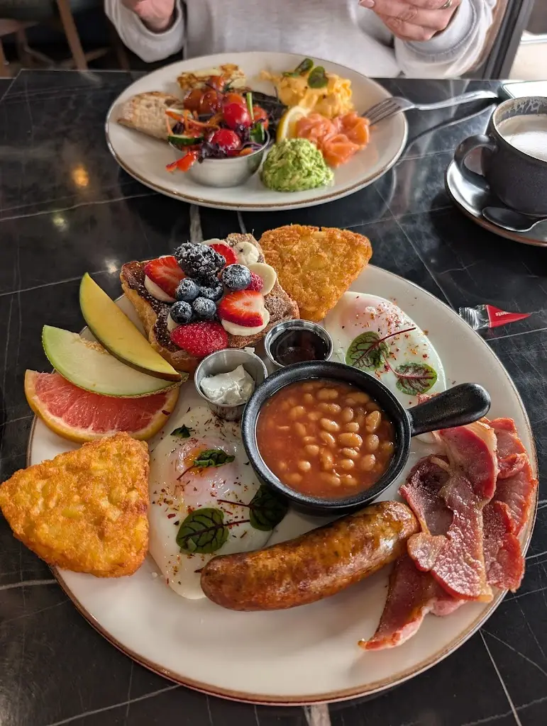 Loca Cafe Bistro and Lounge_Cuffley_slider_image_3