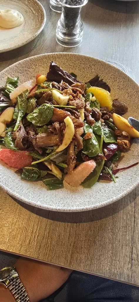 Janine B_The Terrace at Sópers_Cuffley_review