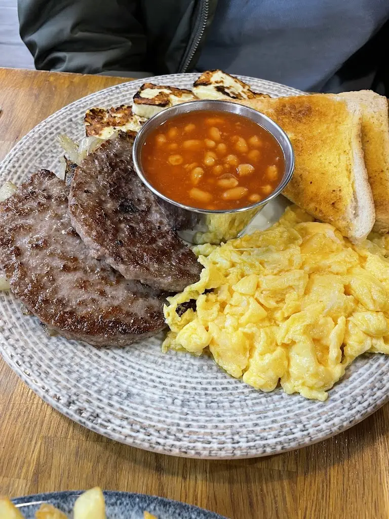 Gari Chan_Cuffley Cafe & Bistro_Cuffley_review