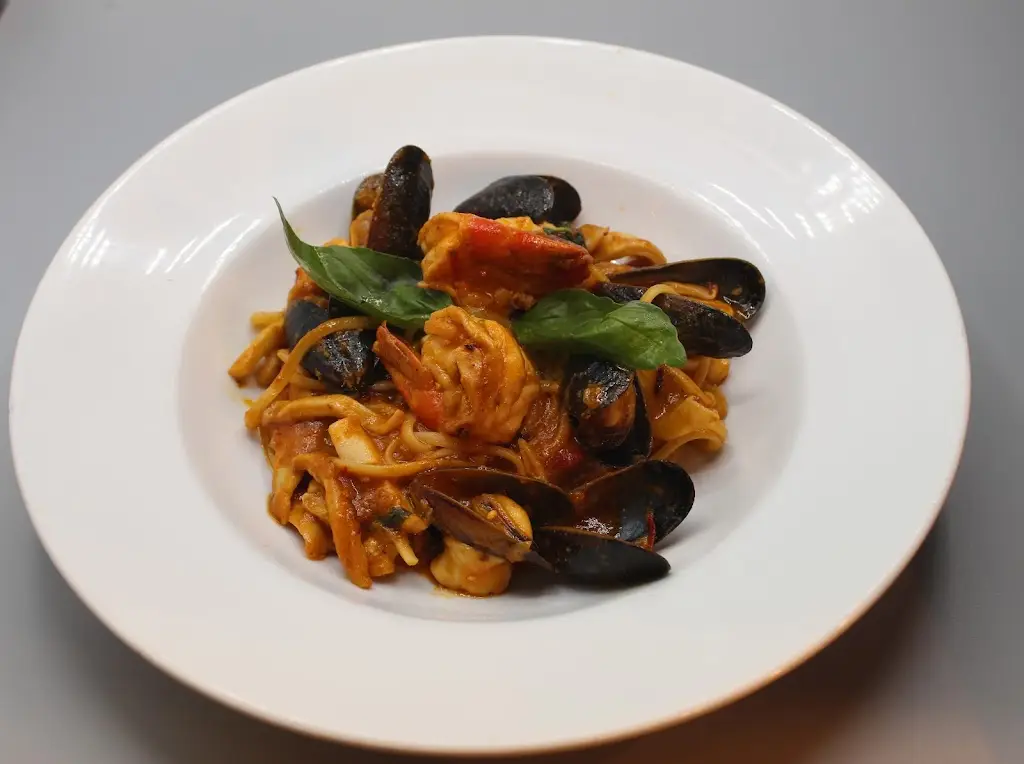 Menu_Gables Restaurant - Home_Cuffley_image_9