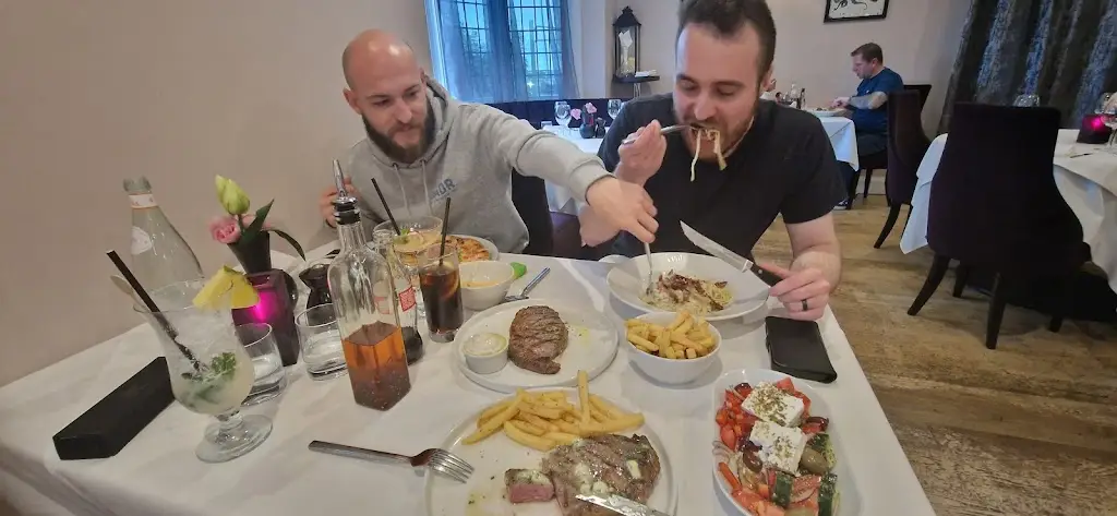 Jackie Mantell_Gables Restaurant - Home_Cuffley_review