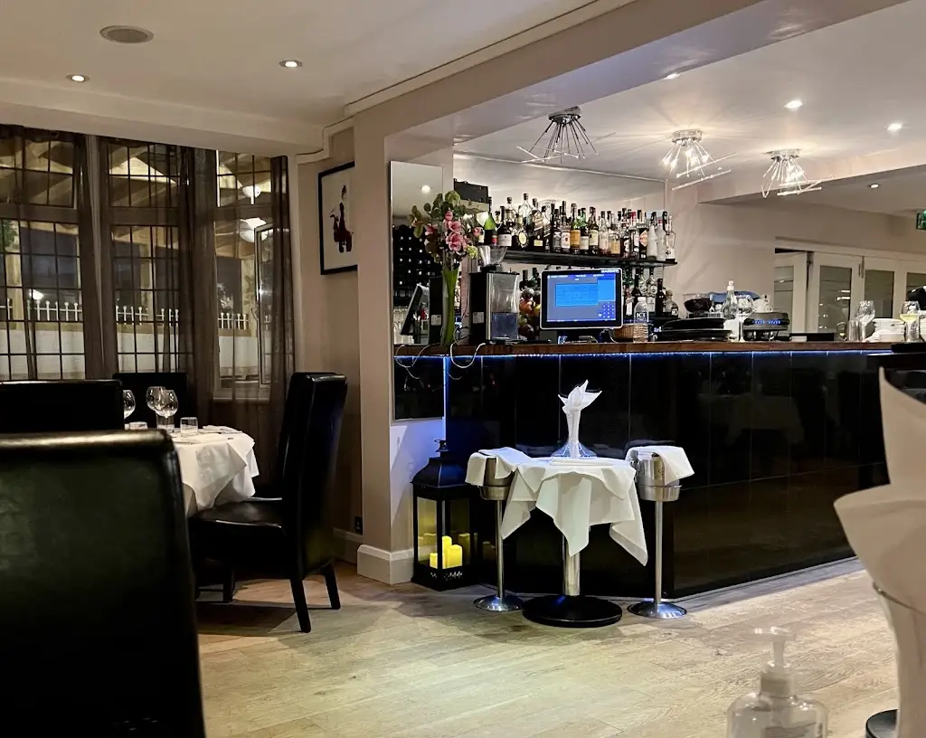 Gables Restaurant - Home restaurant in Cuffley