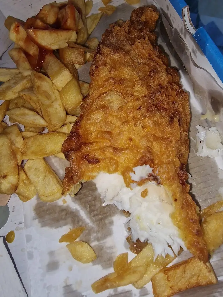 Imran Akhtar Ali_The Blue Sea Fish and Chips _Cuffley_review