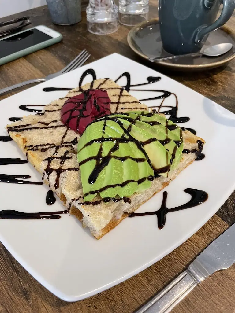 Paul Cinnamon_The Orchid Flowers & Cafe_Cuffley_review