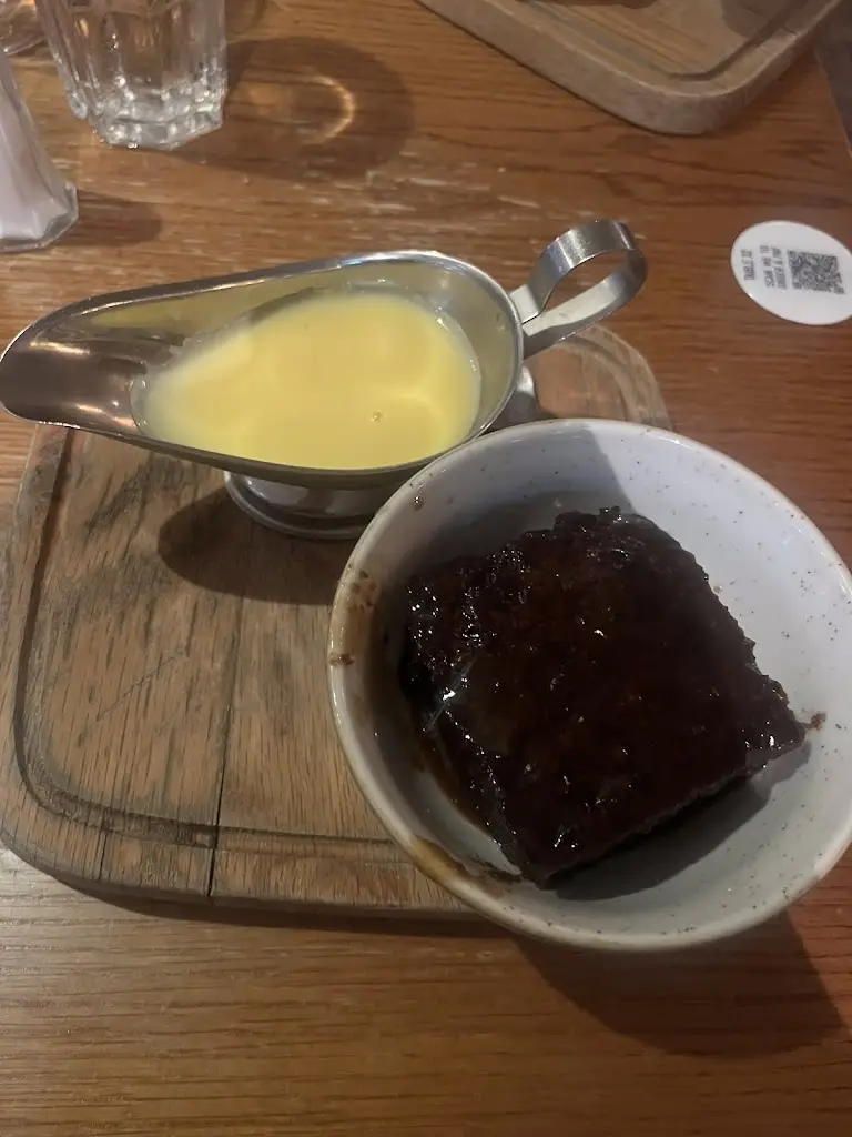 Jade Laight_Stepping Stones_Ashbourne_review