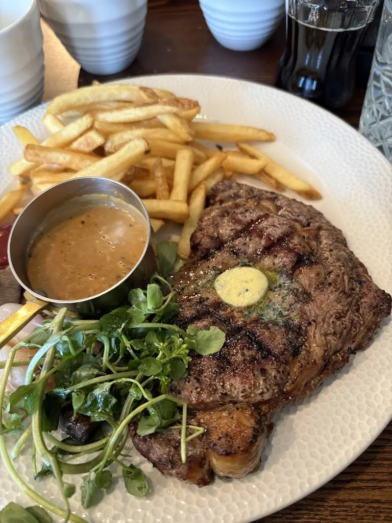 Toby Kelly_Goffs Oak Cheshunt_Cuffley_review