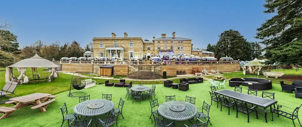 Ponsbourne Pods_Cuffley_slider_image_1