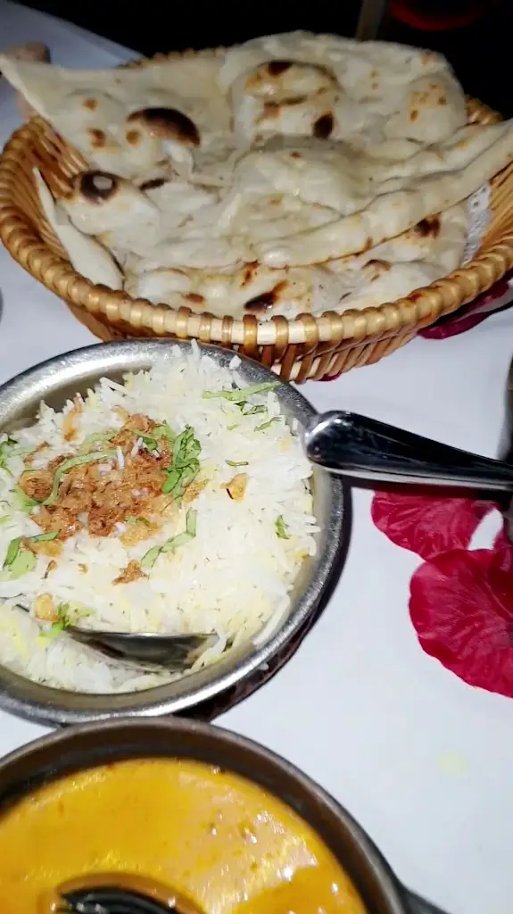 Ponsbourne Pods_Cuffley_slider_image_2