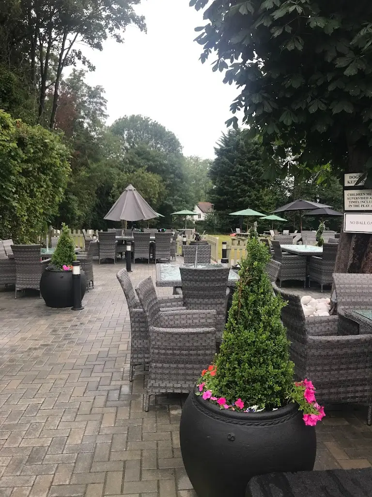 Rayan Meze Grill Lounge restaurant in Cuffley
