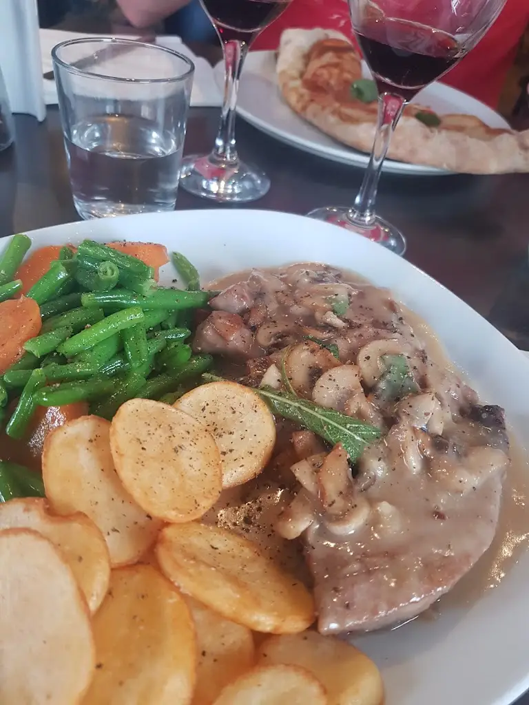 Emma Donatantonio_Dante Restaurant_Cuffley_review