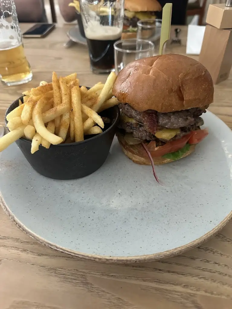 Drew Hudson_Blue Anchor_Crowborough_reseña