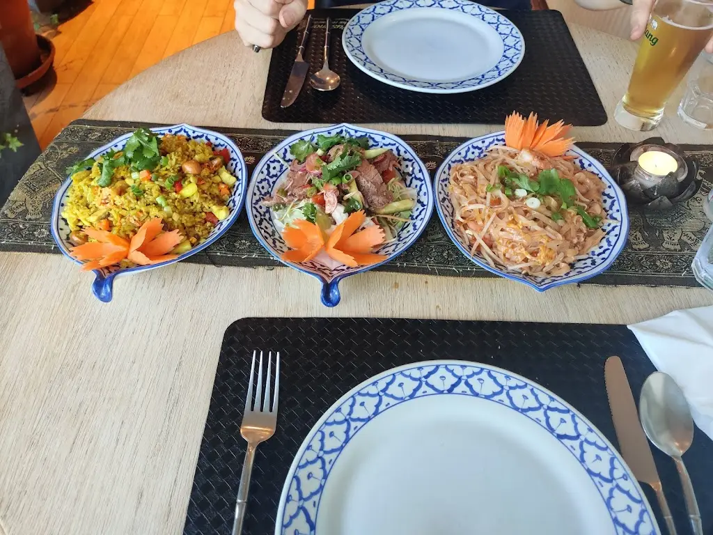 Kirsty_Pusanon_Crowborough_review