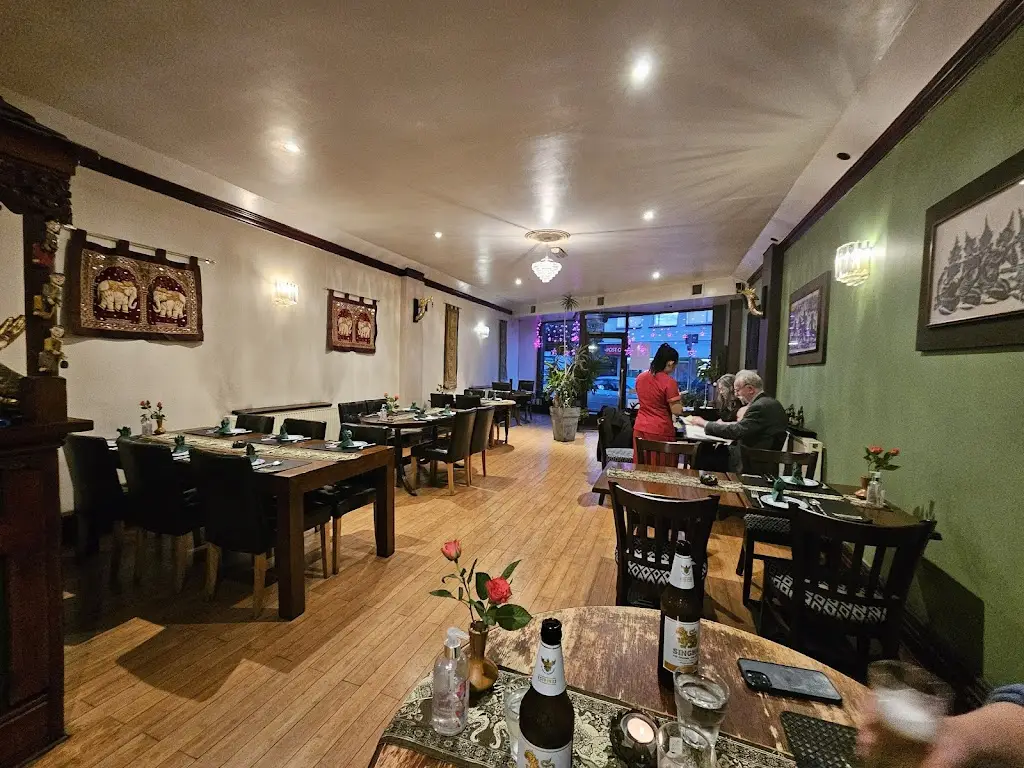 Pusanon restaurante en Crowborough