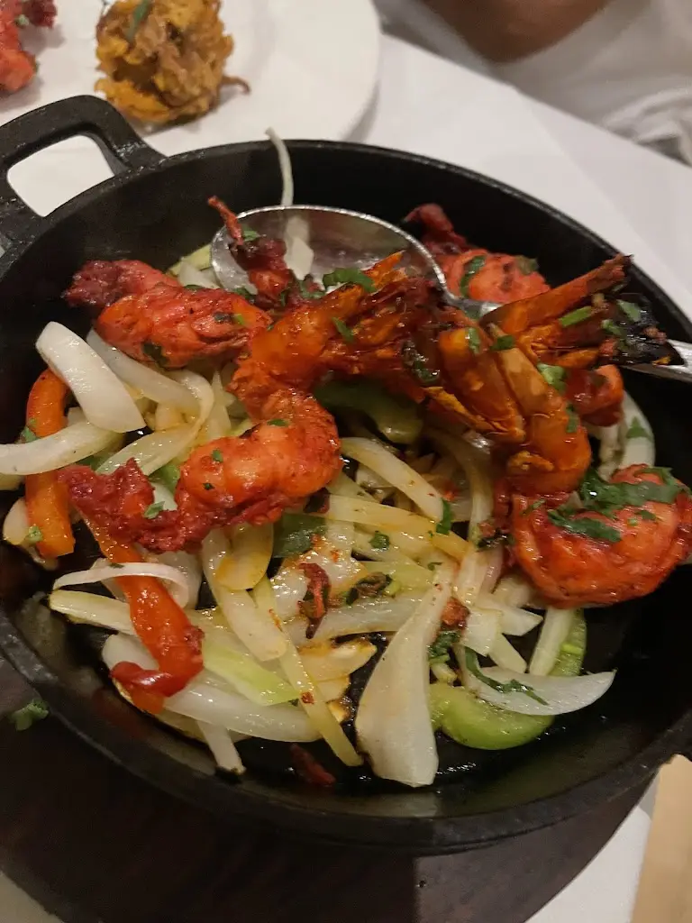 Cecily Reeves-Jones_Rose Of Bengal_Crowborough_review