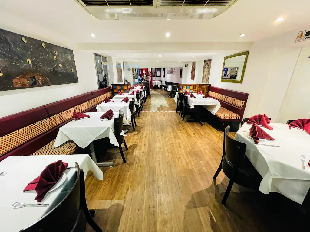 Rajpoot Indian Restaurant_Crowborough_slider_image_3