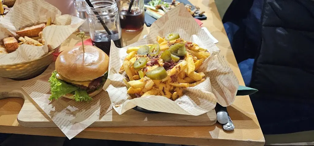 Jamie McIntosh_WILLS CAFE AND GRILL_Crowborough_review