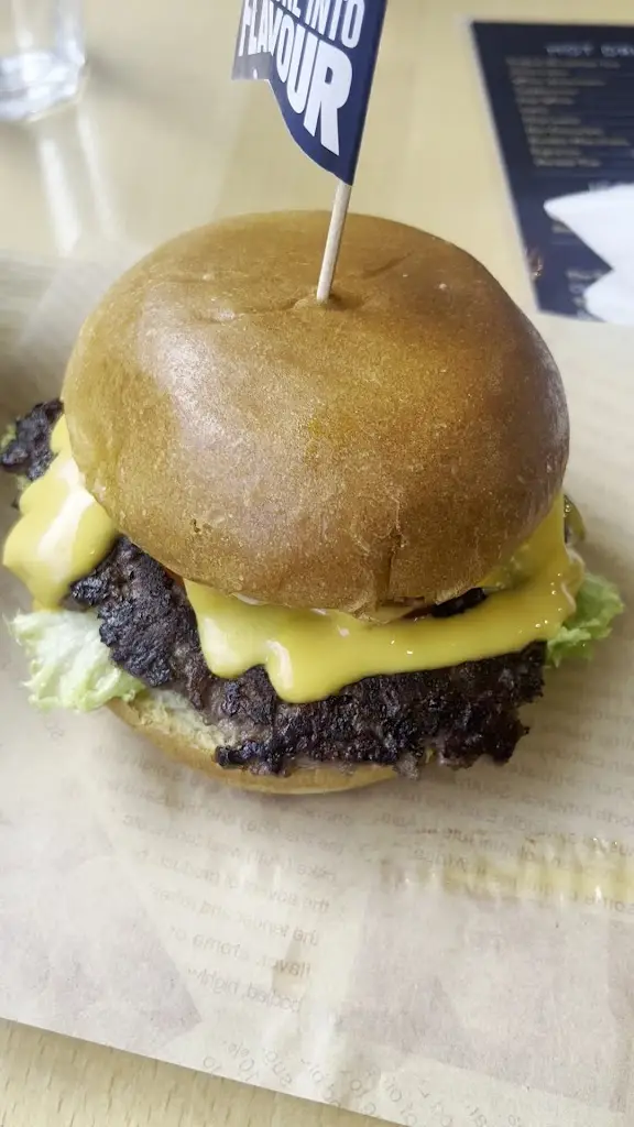 WILLS CAFE AND GRILL_Crowborough_slider_image_2