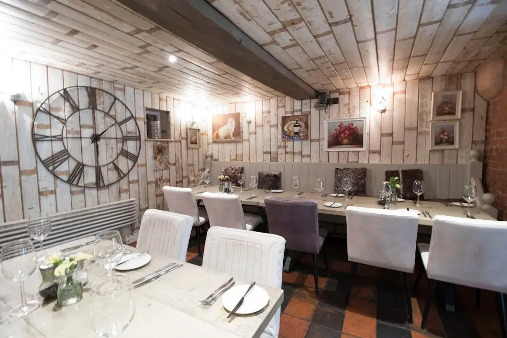 The Horseshoes restaurant in Ashbourne