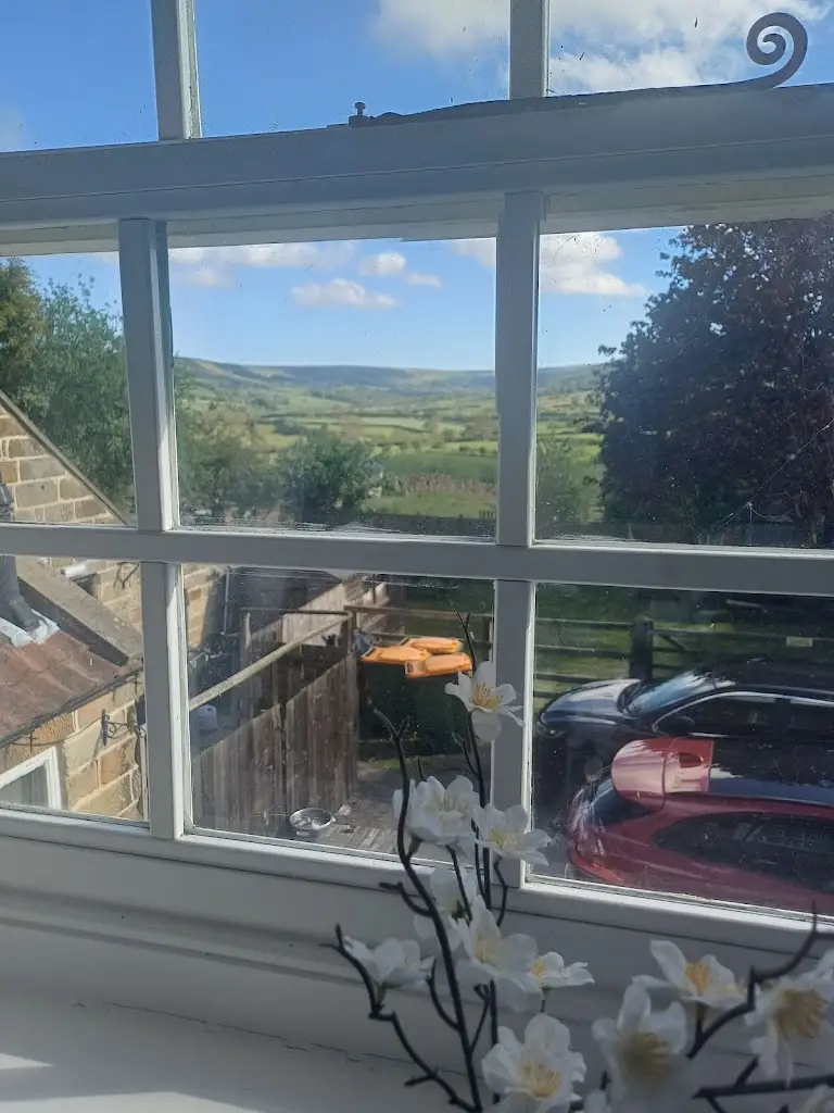 Michael Phillips_The Downe Arms Inn_Danby_review