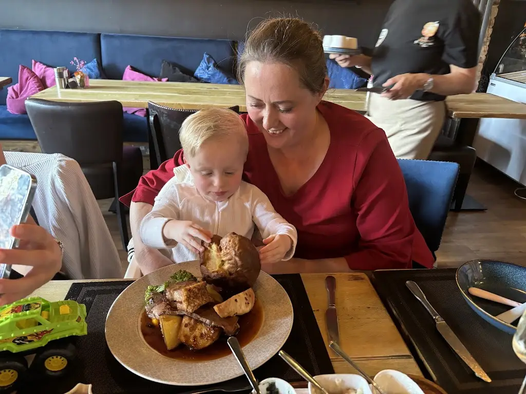 Antonia Kaucz_NUMBER9 Bistro_Darras Hall_review