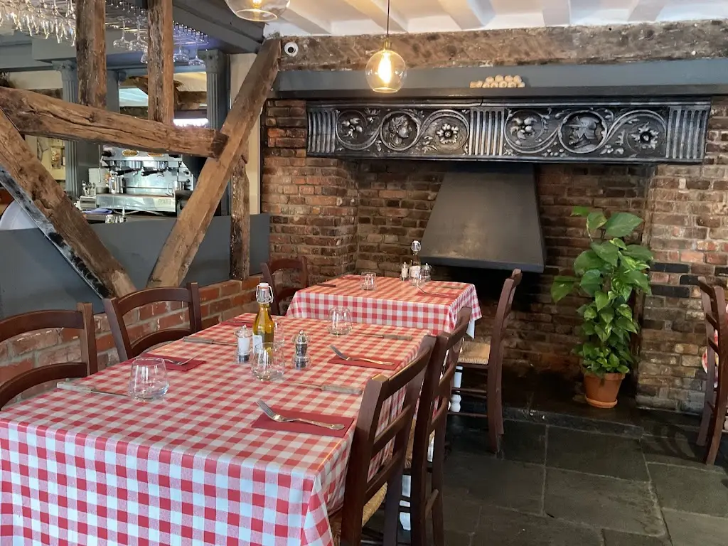 Luigi's Al Fresco at The Griffin_Danbury_slider_image_3