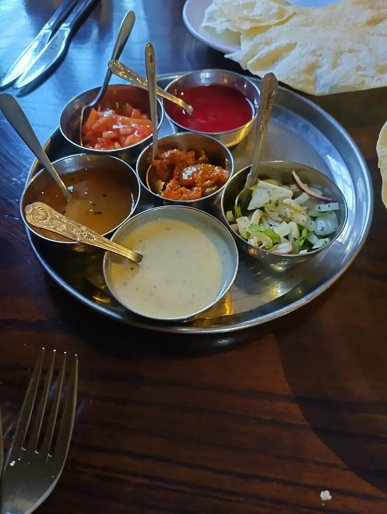 Thaal Indian Restaurant_Darfield_slider_image_2