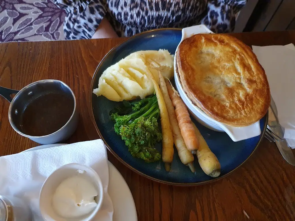 Wayne Hez_The Cross Keys - Darfield_Darfield_review