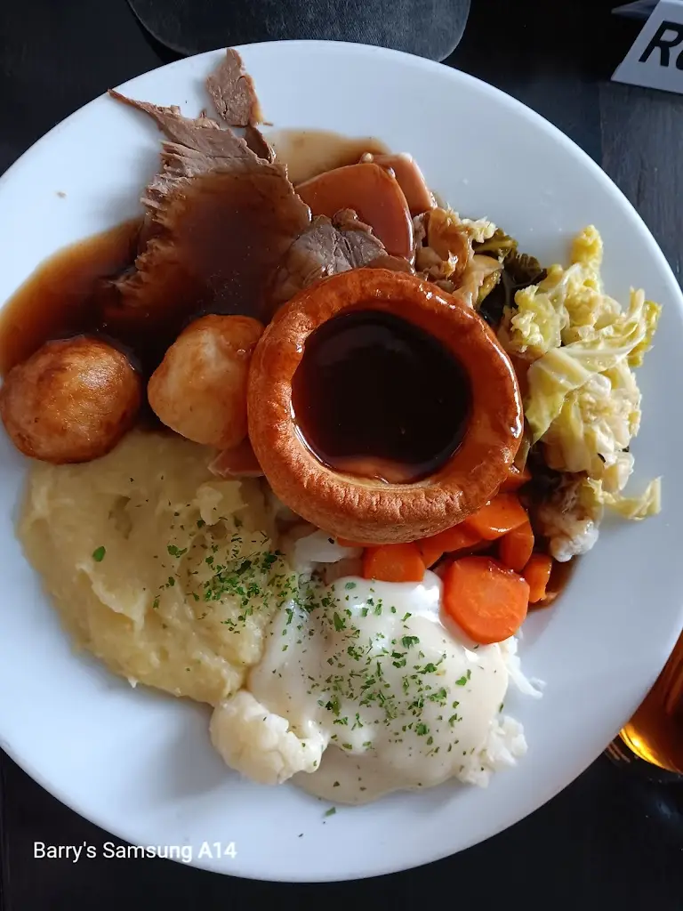 Barry Campbell_The Cherry Tree_Darton_review