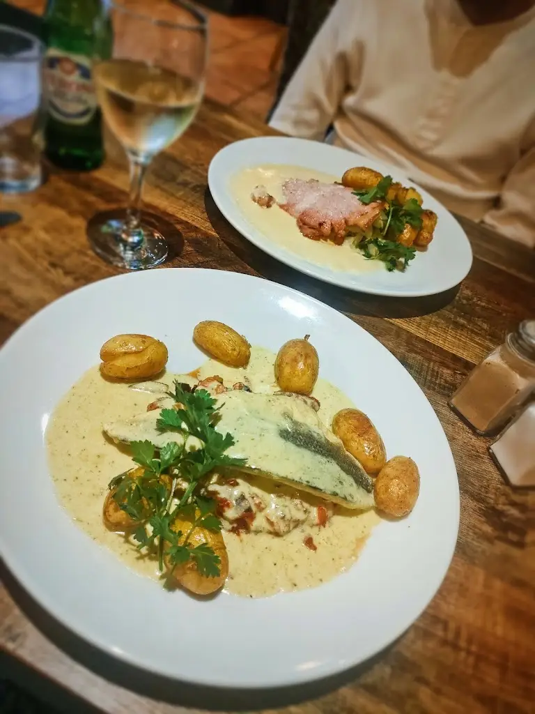 Sian Whittington-jones_Hartley's Restaurant_Dalton in Furness_Bewertung