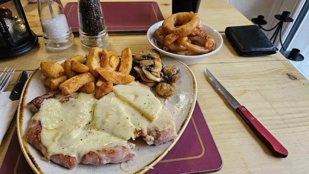 Daniel Pacey_Brown Cow_Dalton in Furness_review