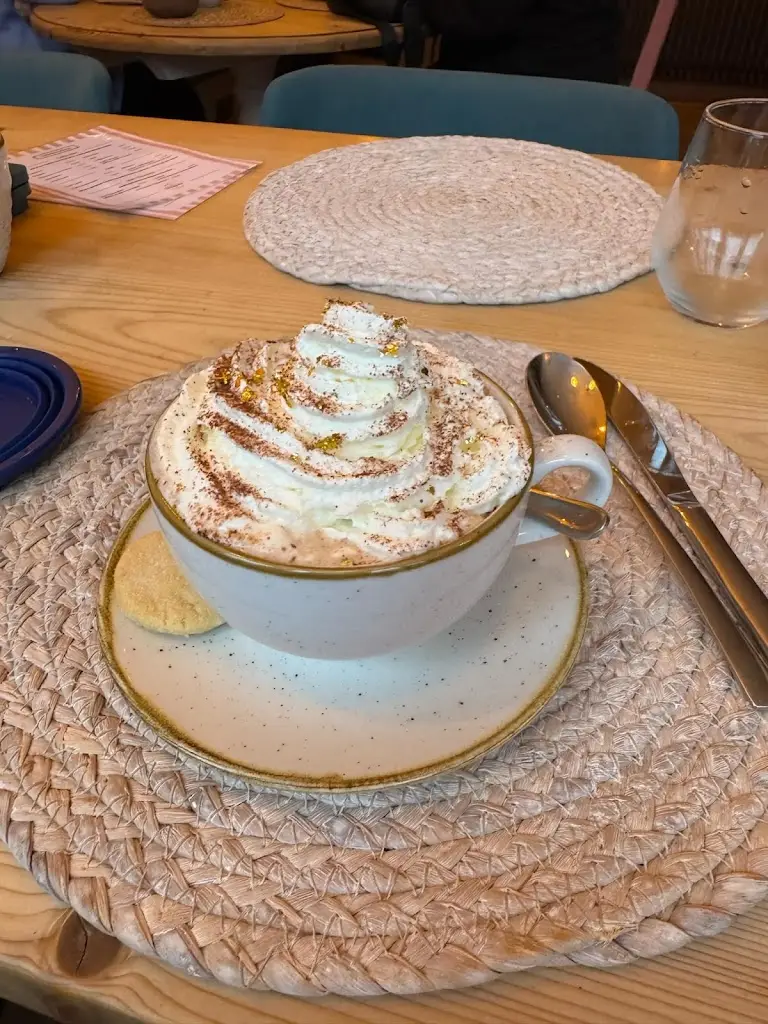 Menu_Brizzolaris - Italian coffee bar_Dalton in Furness_imagen_6