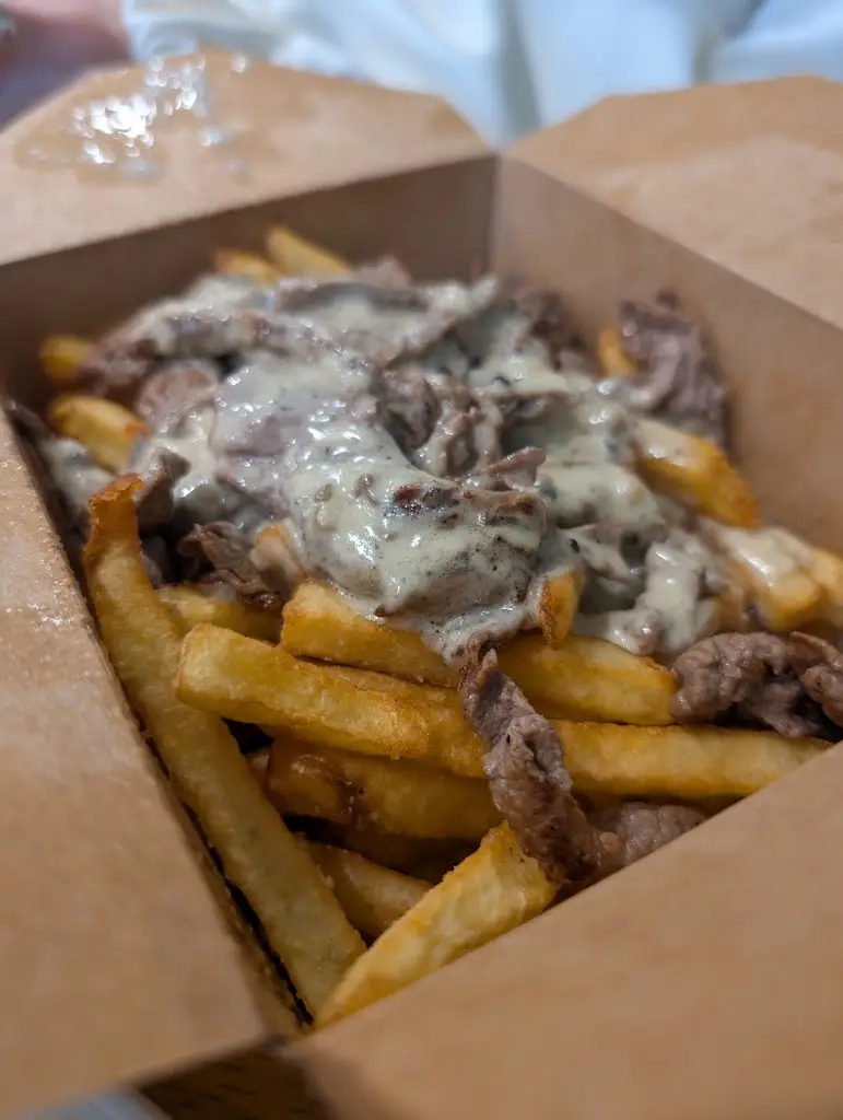 Kyle Henderson_Dumbbell Dining_Dalton in Furness_review