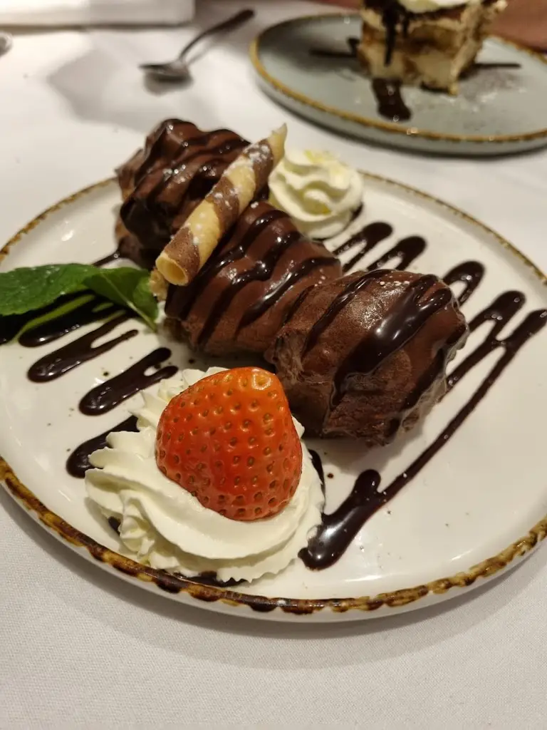 Menu_Pinocchio restaurant_Ashton-under-Lyne_image_6