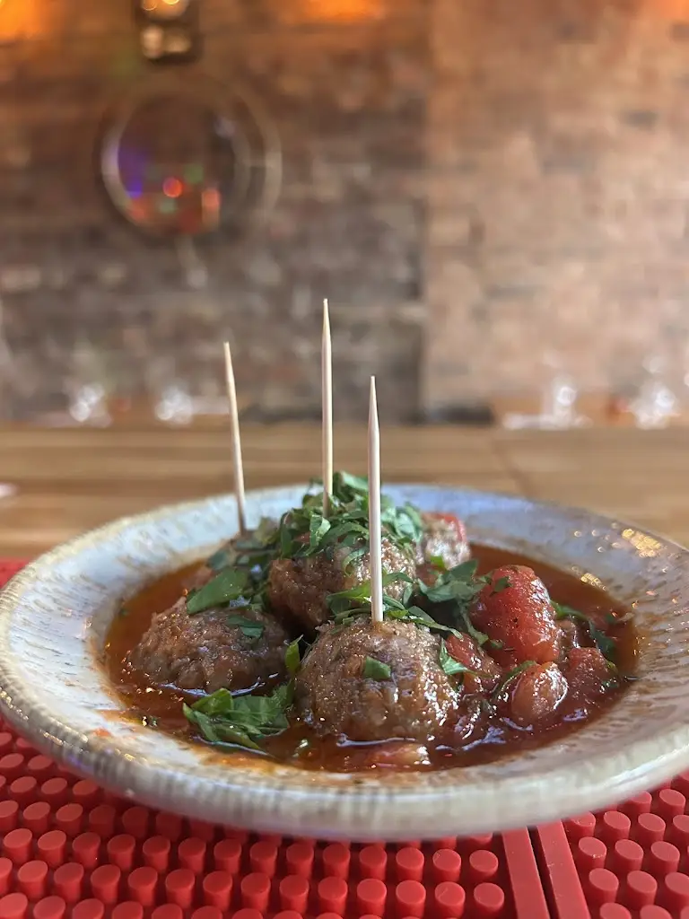 Teez Bar & Kitchen_Dalston_slider_image_3