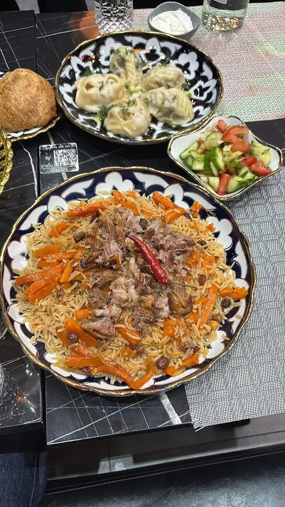 R B_Samarkand_Dalston_review