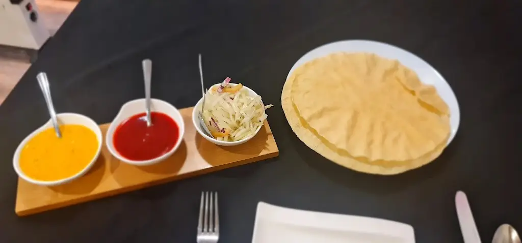 Voujon Lounge_Darlaston_slider_image_3