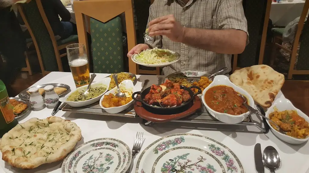 Menu_Taj Mahal_Addlestone_image_4