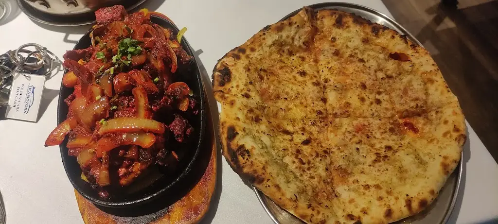 Reza Ahmed_The KESAR_Darlaston_recensione