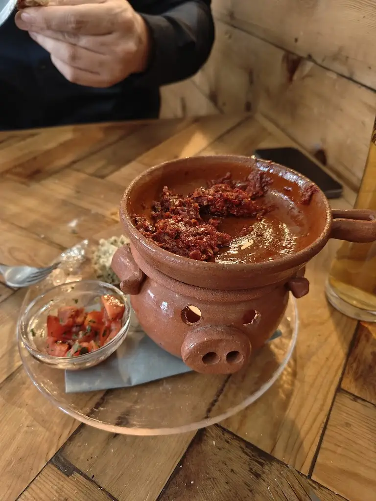 Spencer Stevens_Stable Hearth_Darlington_review