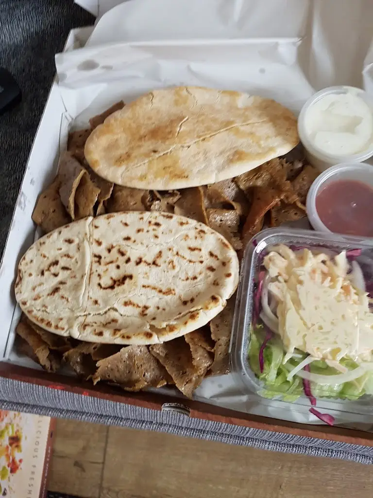 Menu_Bella Pizza_Dearham_image_4