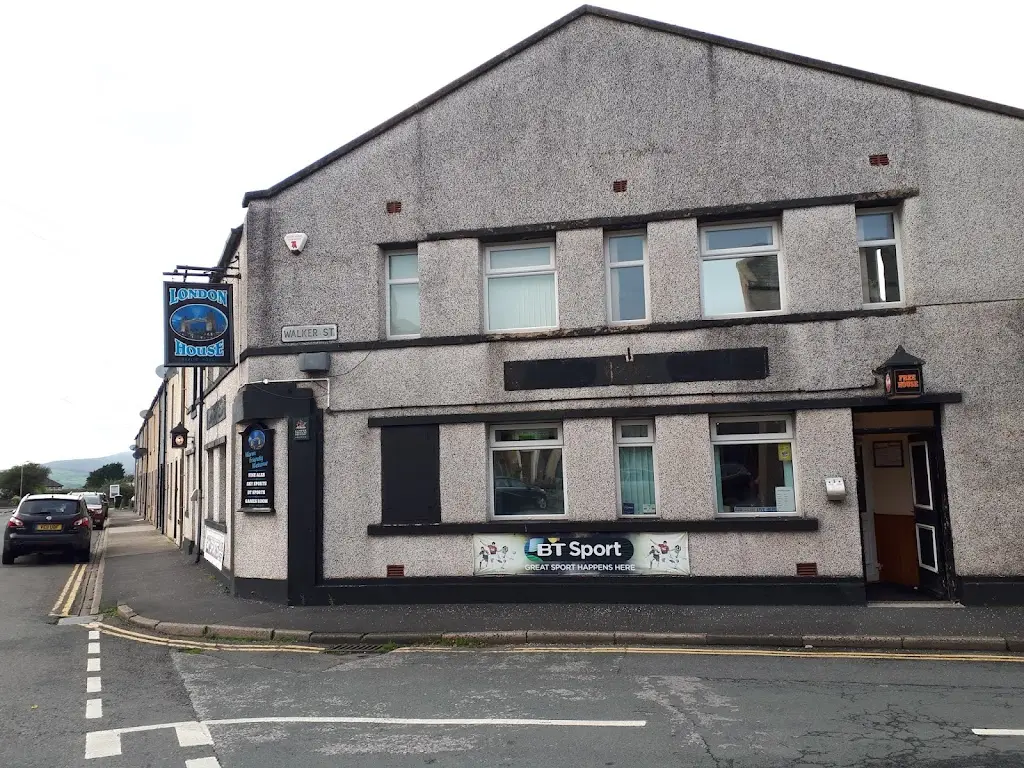 Bob Paterson_The London House_Askam in Furness_review