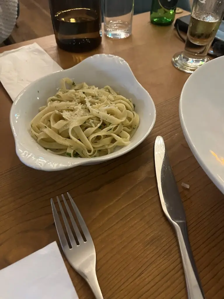 Catherine Papi_Unico's Mediterranean Restaurant_Dartford_review