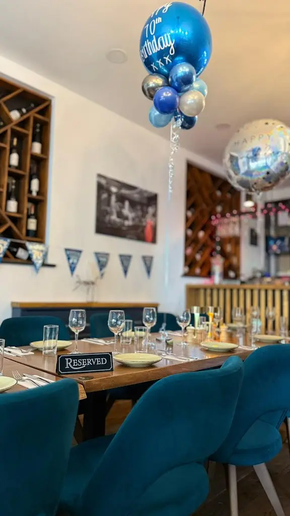 Unico's Mediterranean Restaurant_Dartford_slider_image_3