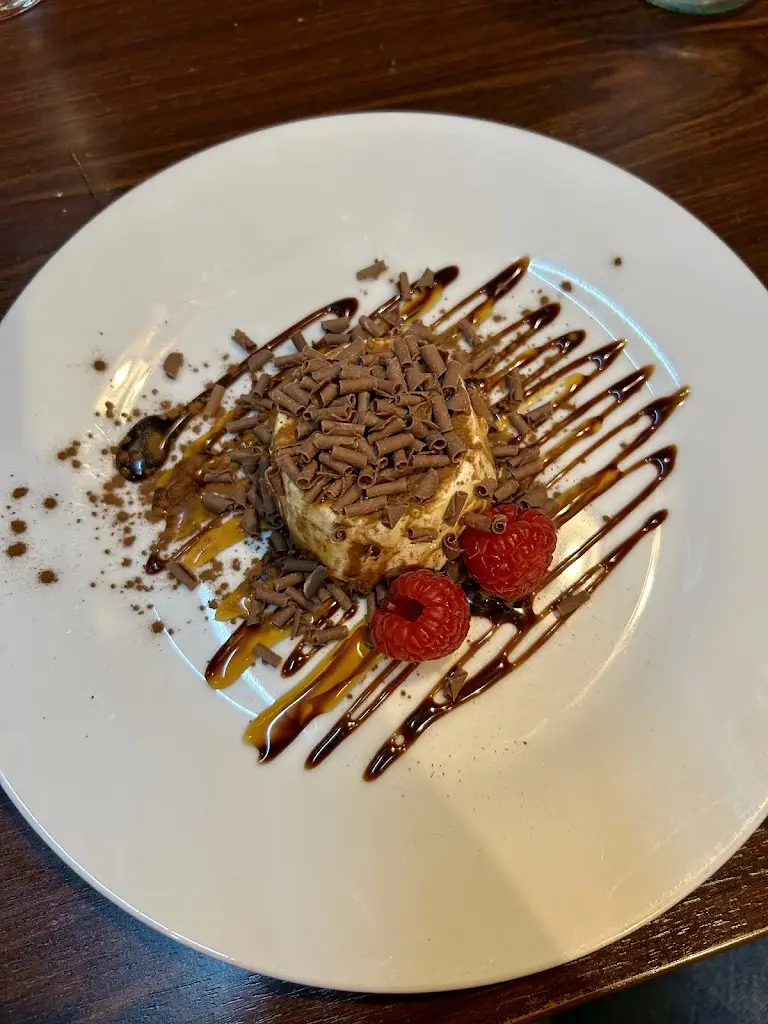 Le Tre Sorelle_Dartford_slider_image_3