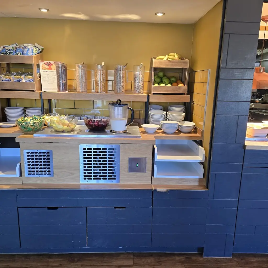 Emy “Mykus” Nwosu_The Beacon Beefeater_Dartford_review