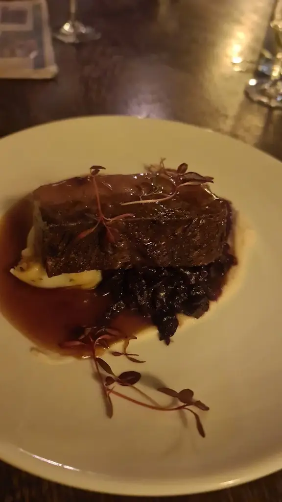 Maria Sarro_The Debenham Lion_Debenham_review