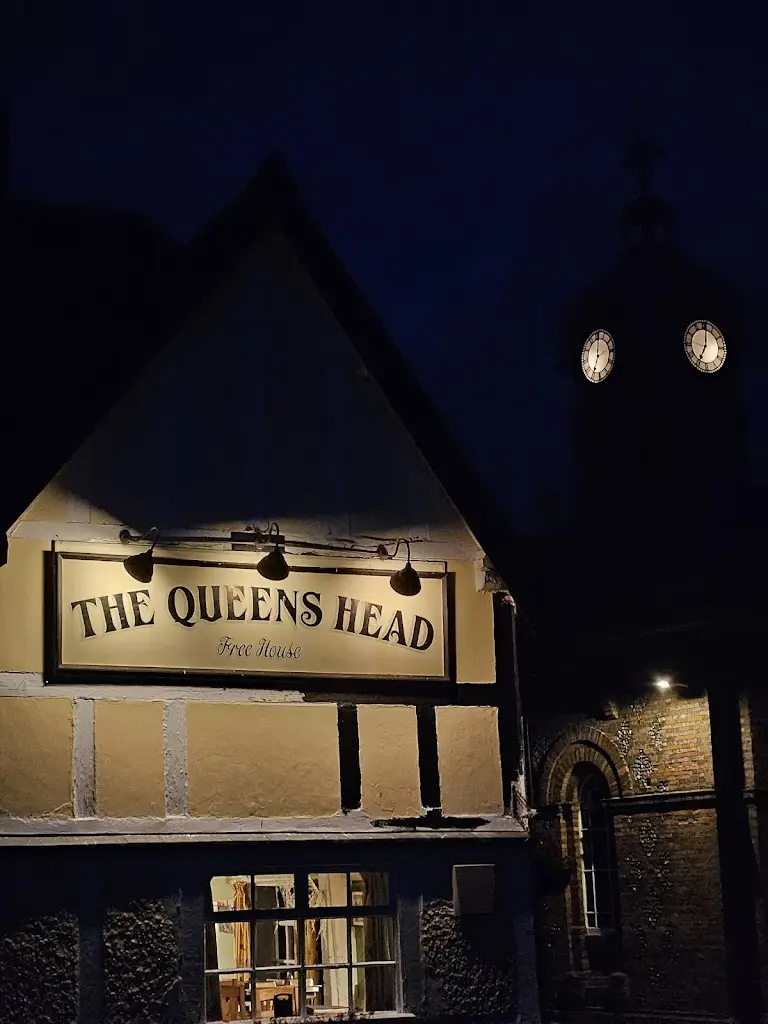 Queen's Head_Debenham_slider_image_1