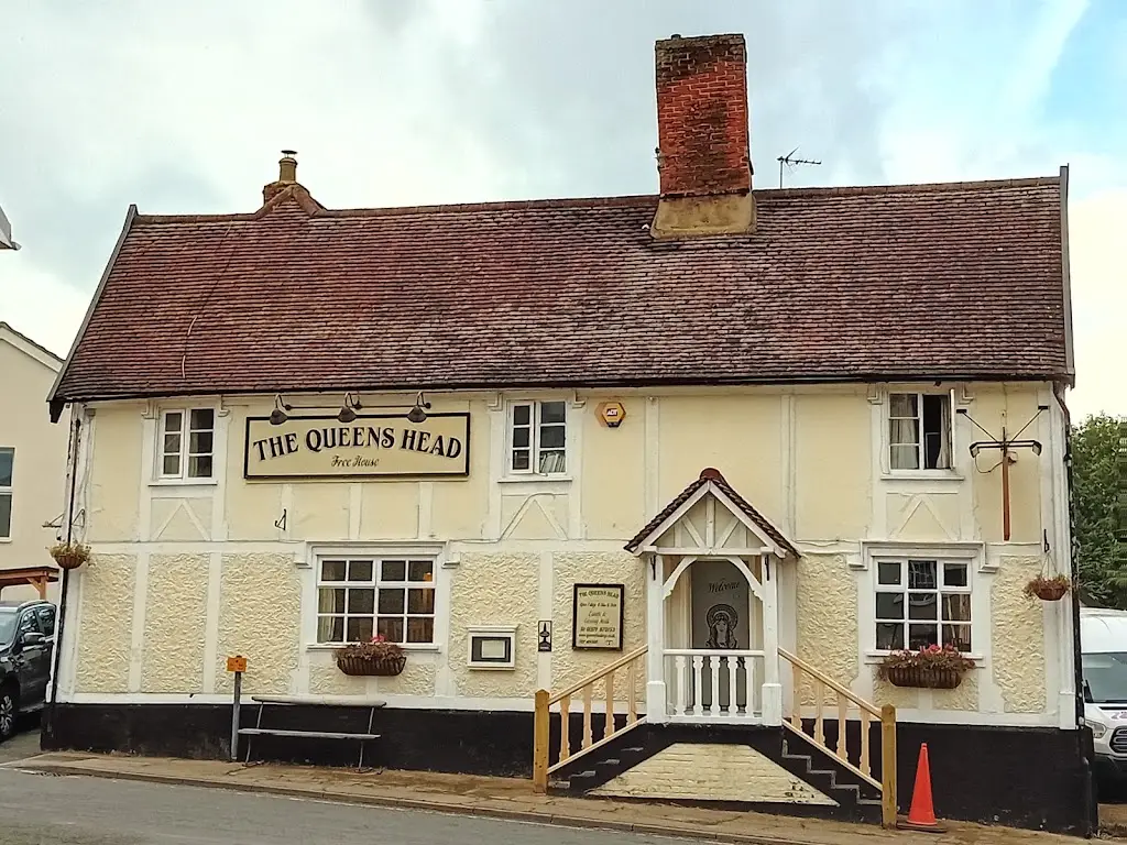 Queen's Head_Debenham_slider_image_3
