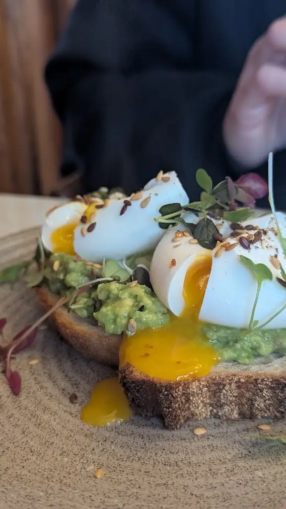 HonestOpinion_Delve Saddleworth_Delph_review