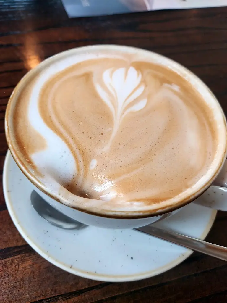 Kevin Jones_Yummy Yorkshire Ice Cream Parlour - Hide & Hoof Farm Restaurant_Denby Dale_recensione